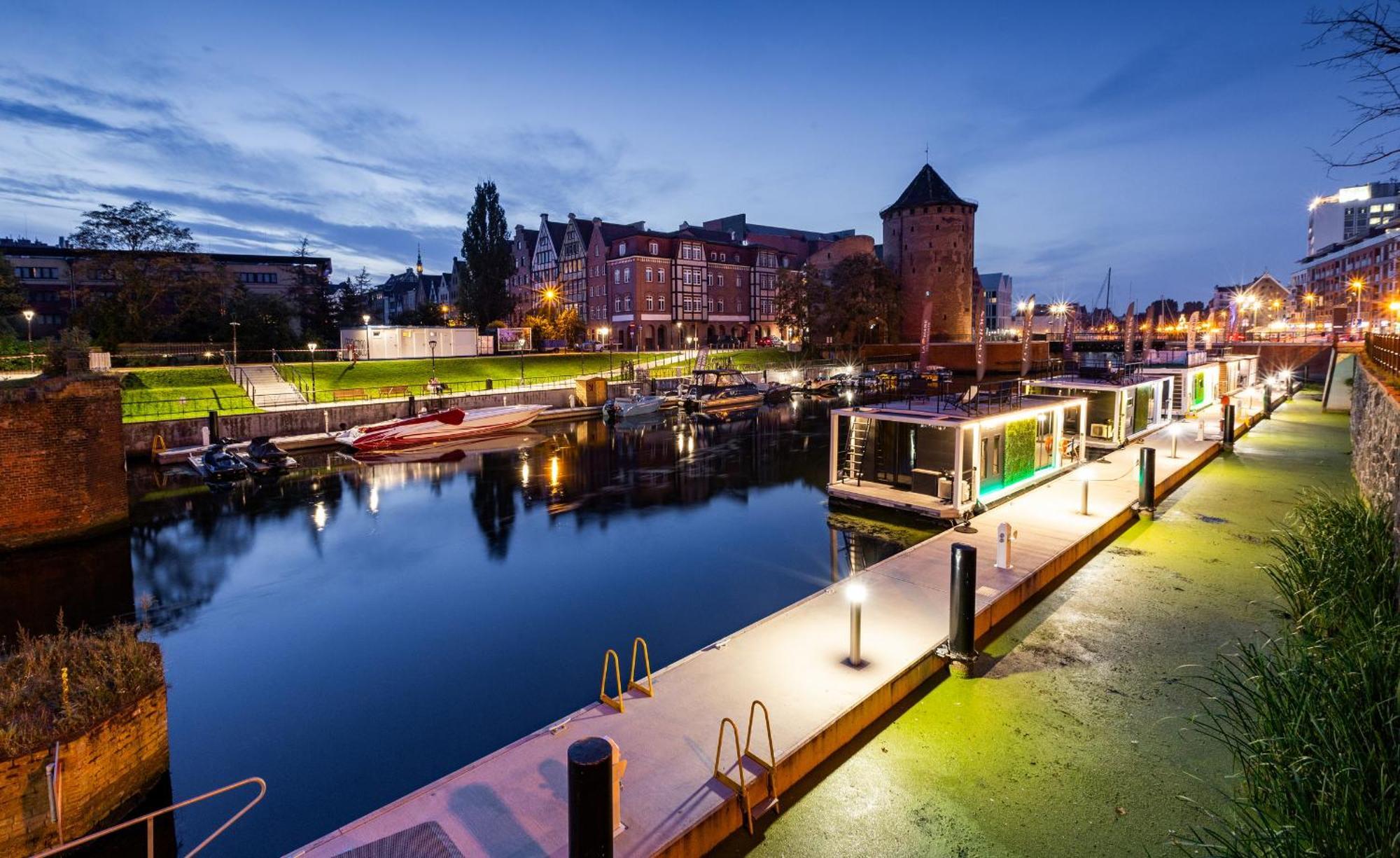 Domy Na Wodzie - La Mare Motlava Houseboats With Sauna By Downtown Apartments Гданьск Экстерьер фото