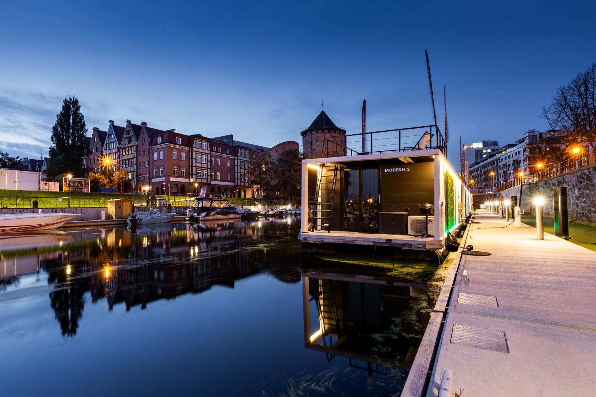 Domy Na Wodzie - La Mare Motlava Houseboats With Sauna By Downtown Apartments Гданьск Экстерьер фото
