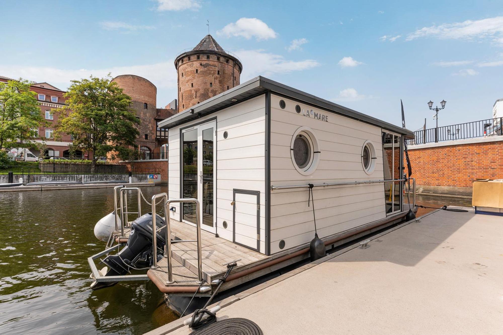 Domy Na Wodzie - La Mare Motlava Houseboats With Sauna By Downtown Apartments Гданьск Номер фото